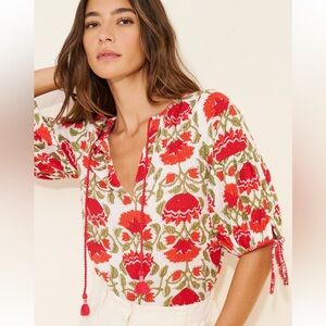 Saylor Yolie Peasant Top Red Floral L NWT
